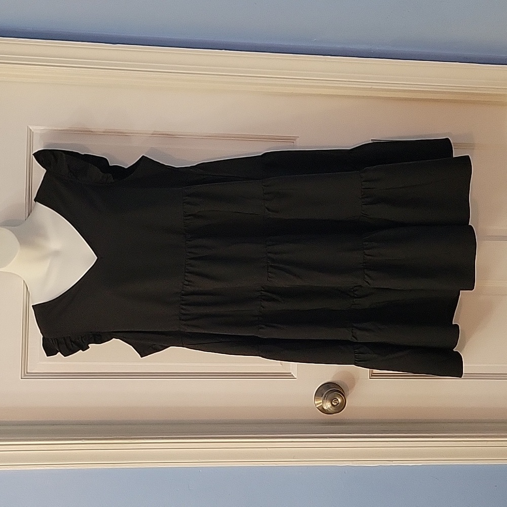 Guberry Multi-tiered Midi Dress with Ruffle Sleeves